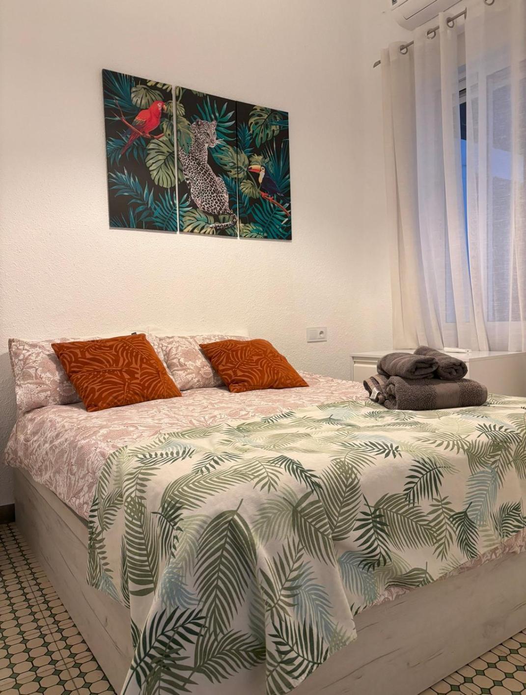 Beautiful Appartment In The Heart Of Alicante Exterior foto